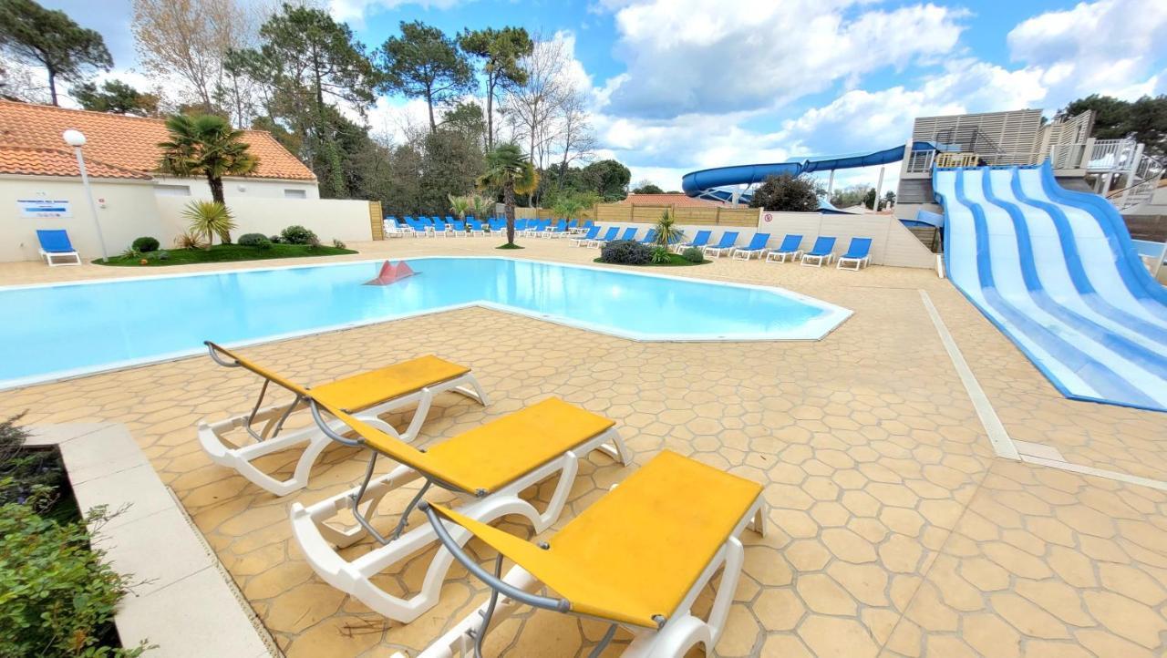 فيلا Belles Vacances En Bord De Mer Dans Camping 4 Etoiles سان جان دي مونت المظهر الخارجي الصورة